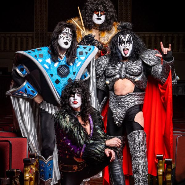 Riffster - on-location band photography musician band group shot kiss tribute